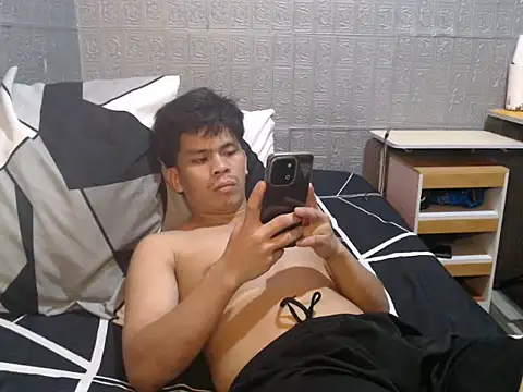 cumwhat me online show from December 15, 2025, 1:50 pm