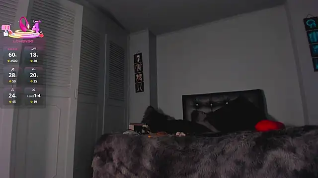 Snapshot of Draculairis chatting on March 25, 2026, 9:35 pm Draculairis online show from March 25, 2026, 9:35 pm