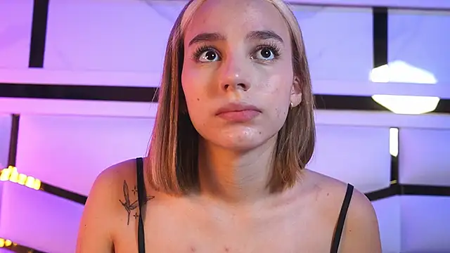 ambar rosse25 online show from February 13, 2026, 11:43 am