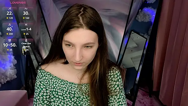 Mia Myles online show from December 14, 2025, 11:05 am