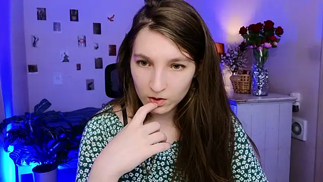 Mia Myles online show from February 8, 2026, 10:35 am