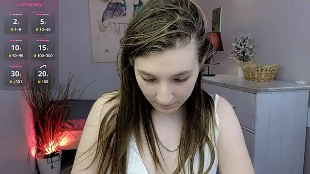 Mia Myles online show from November 29, 2025, 2:28 pm