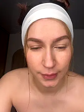 Snapshot of Agata_Holman chatting on November 19, 2025, 10:21 pm Agata Holman online show from November 19, 2025, 10:21 pm