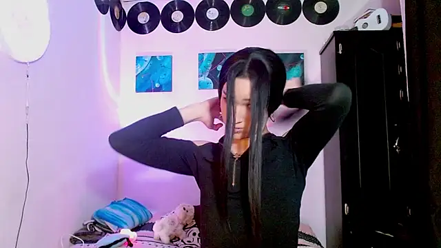 Snapshot of meghan_devil_ chatting on November 13, 2025, 11:30 pm meghan devil online show from November 13, 2025, 11:30 pm