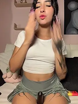 Snapshot of RosseMelody chatting on April 24, 2026, 3:08 am RosseMelody online show from April 24, 2026, 3:08 am