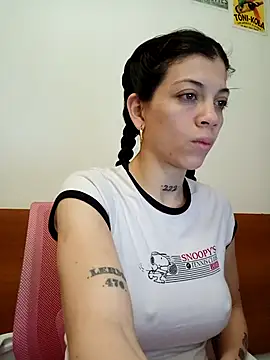 Snapshot of Paula_Alameda chatting on September 12, 2025, 8:14 am Paula Alameda online show from September 12, 2025, 8:14 am