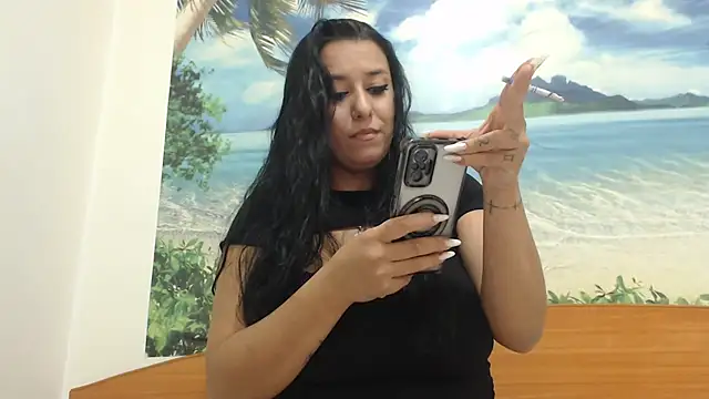 Snapshot of Maryem637048 chatting on October 2, 2025, 11:24 am Maryem637048 online show from October 2, 2025, 11:24 am