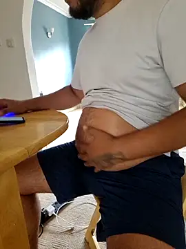 Snapshot of bellylova chatting on September 22, 2025, 1:17 pm bellylova online show from September 22, 2025, 1:17 pm