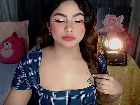 Snapshot of Candice_cummer chatting on October 3, 2025, 5:58 pm Candice cummer online show from October 3, 2025, 5:58 pm