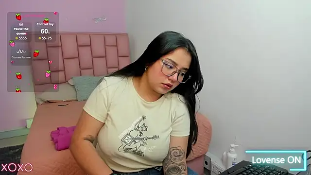 Snapshot of SofiDoll_cg chatting on October 9, 2025, 11:55 am SofiDoll cg online show from October 9, 2025, 11:55 am