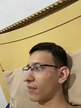 Snapshot of safadezanunes2 chatting on October 28, 2025, 8:30 pm safadezanunes2 online show from October 28, 2025, 8:30 pm