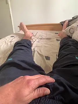 Snapshot of mika13113 chatting on April 12, 2026, 3:48 pm mika13113 online show from April 12, 2026, 3:48 pm