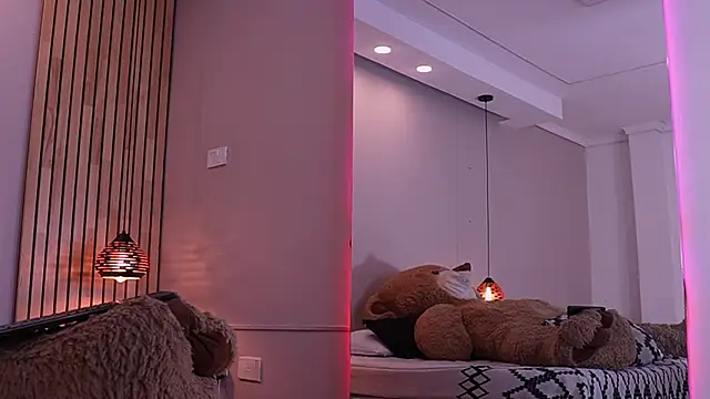 SamantaVazquez online show from December 2, 2025, 12:29 pm