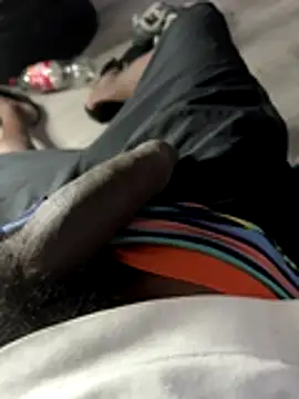 Snapshot of sideman17386 chatting on December 4, 2025, 12:15 pm sideman17386 online show from December 4, 2025, 12:15 pm