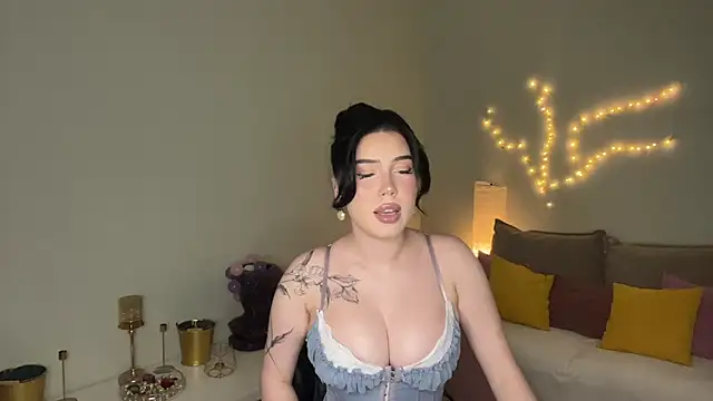 Snapshot of mistress_of_hearts chatting on July 8, 2026, 1:34 pm mistress of hearts online show from July 8, 2026, 1:34 pm