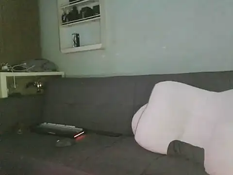 boyhigh1997 online show from April 21, 2026, 6:36 pm