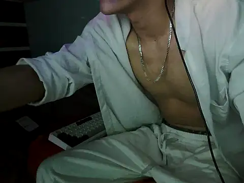 boyhigh1997 online show from September 20, 2025, 8:08 am