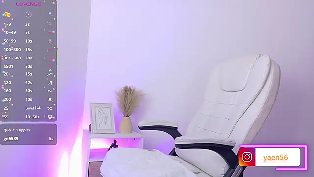 Snapshot of Liah__19 chatting on March 13, 2026, 12:26 am Liah 19 online show from March 13, 2026, 12:26 am