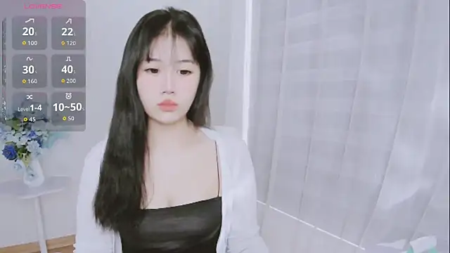 Snapshot of -Rose-Lucky- chatting on November 5, 2025, 1:20 am -Rose-Lucky- online show from November 5, 2025, 1:20 am