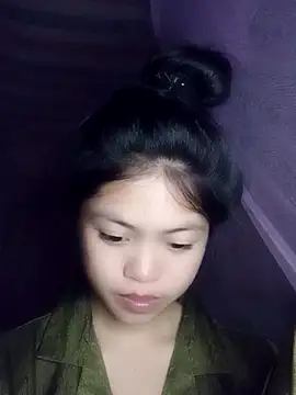 Thy00   online show from November 10, 2025, 3:17 pm