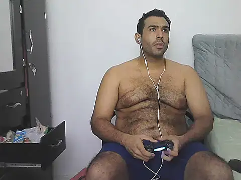 Snapshot of morenocabro10 chatting on March 5, 2026, 3:47 am morenocabro10 online show from March 5, 2026, 3:47 am