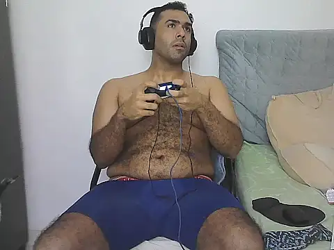 Snapshot of morenocabro10 chatting on March 25, 2026, 8:03 am morenocabro10 online show from March 25, 2026, 8:03 am