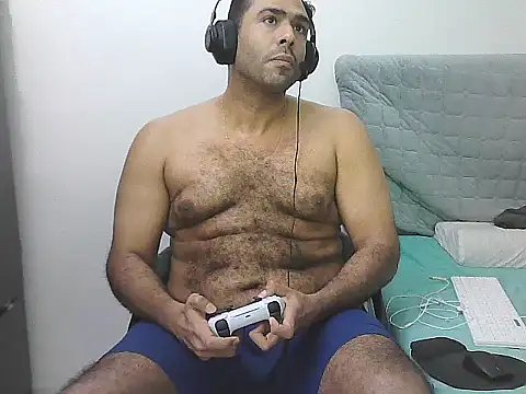 Snapshot of morenocabro10 chatting on April 9, 2026, 6:19 am morenocabro10 online show from April 9, 2026, 6:19 am