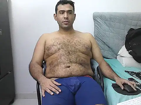 Snapshot of morenocabro10 chatting on April 12, 2026, 2:37 am morenocabro10 online show from April 12, 2026, 2:37 am