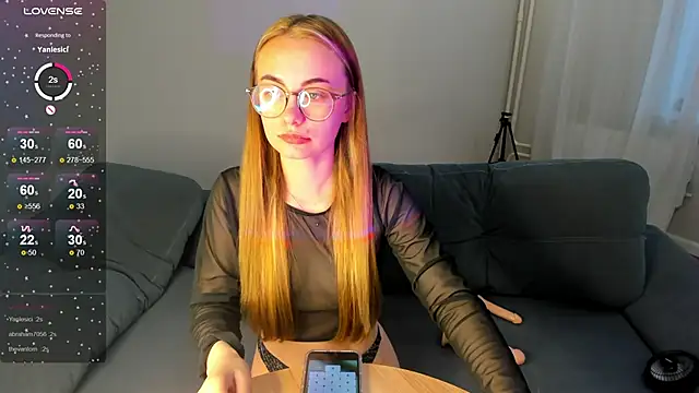 Snapshot of MewStella chatting on September 24, 2025, 2:40 am MewStella online show from September 24, 2025, 2:40 am