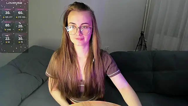 Snapshot of MewStella chatting on October 8, 2025, 5:24 pm MewStella online show from October 8, 2025, 5:24 pm