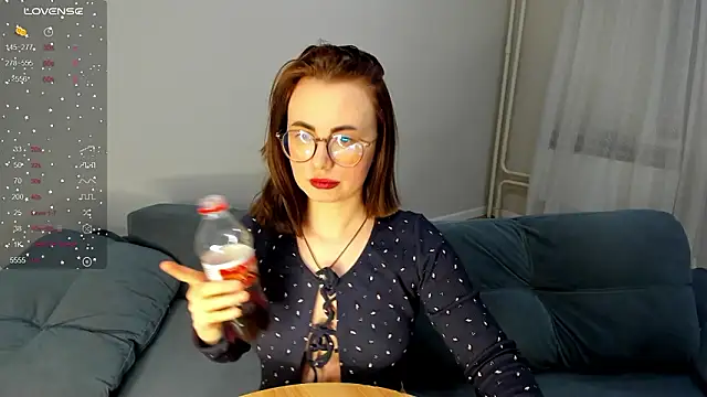 Snapshot of MewStella chatting on March 19, 2026, 3:23 pm MewStella online show from March 19, 2026, 3:23 pm