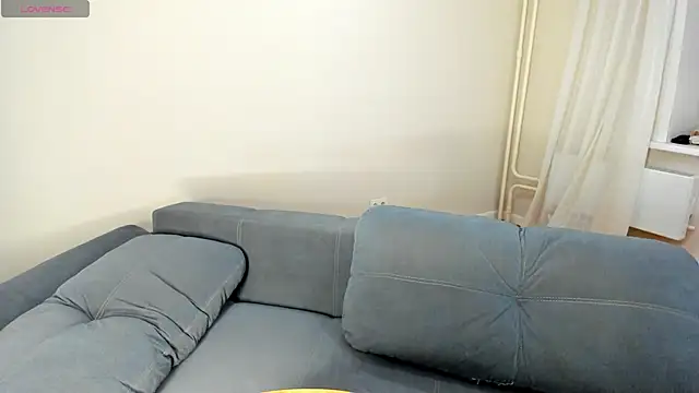 Snapshot of MewStella chatting on April 8, 2026, 10:33 pm MewStella online show from April 8, 2026, 10:33 pm