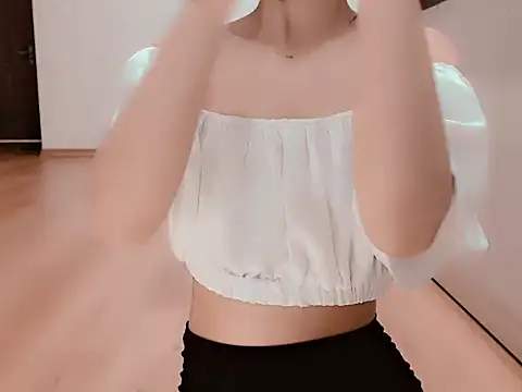 Snapshot of Tea_Mei chatting on October 30, 2025, 12:47 pm Tea Mei online show from October 30, 2025, 12:47 pm