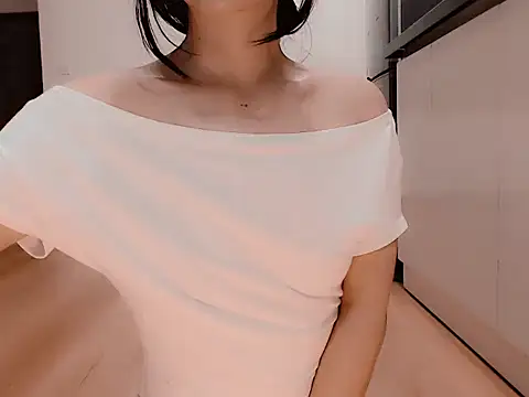 Snapshot of Tea_Mei chatting on November 1, 2025, 11:37 am Tea Mei online show from November 1, 2025, 11:37 am