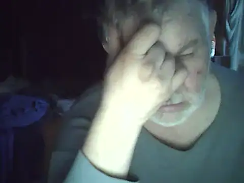 Snapshot of A1B3- chatting on May 5, 2026, 5:49 pm A1B3- online show from May 5, 2026, 5:49 pm