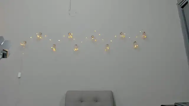 Snapshot of alianim chatting on February 18, 2026, 9:55 pm alianim online show from February 18, 2026, 9:55 pm