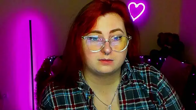 Snapshot of Alicia_love00 chatting on March 24, 2026, 6:24 am Alicia love00 online show from March 24, 2026, 6:24 am