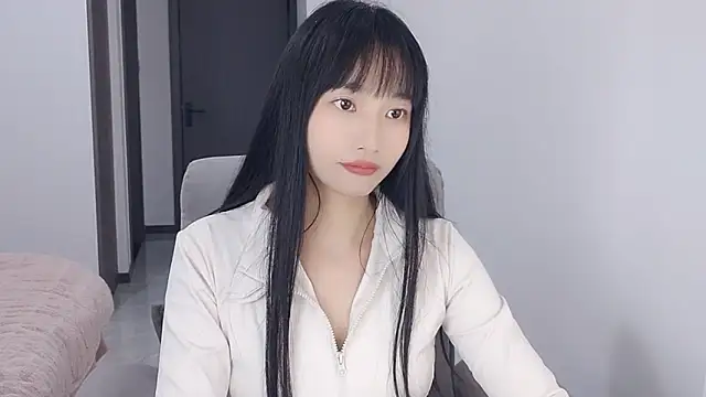 Lisa-3333 online show from December 18, 2025, 1:37 pm