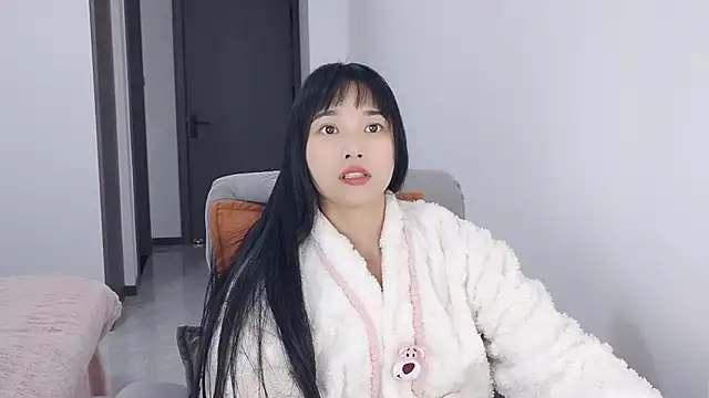 Lisa-3333 online show from January 12, 2026, 1:40 pm