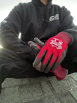 Snapshot of PuttieIn chatting on January 16, 2026, 2:21 pm PuttieIn online show from January 16, 2026, 2:21 pm