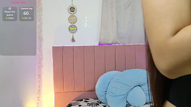 sukilove18 online show from November 12, 2025, 12:04 am