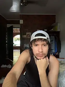 Luxx 14 online show from December 21, 2025, 4:30 pm