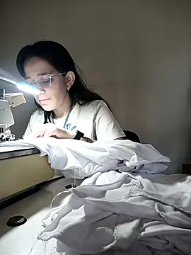 Snapshot of Isabella5_Brown_ chatting on October 5, 2025, 5:47 pm Isabella5 Brown  online show from October 5, 2025, 5:47 pm