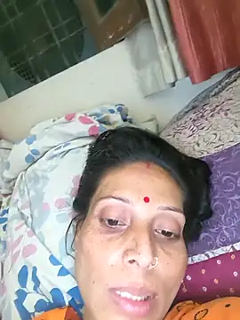 ISHANI-SINGH online show from April 27, 2026, 1:53 pm