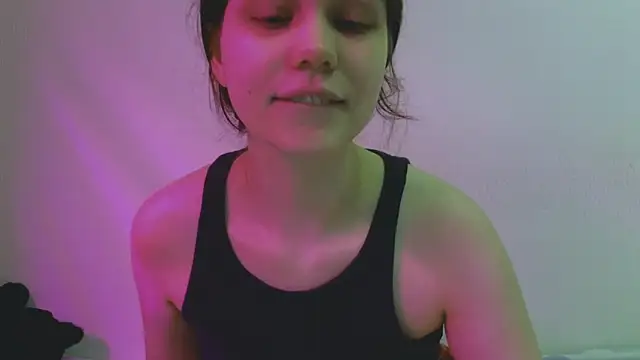 Snapshot of Lunliss chatting on March 29, 2026, 12:34 am Lunliss online show from March 29, 2026, 12:34 am