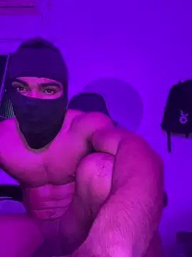 pretoboom14 online show from March 20, 2026, 4:13 am