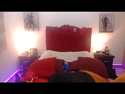 Snapshot of CharlotteBrooks chatting on May 12, 2026, 10:05 pm CharlotteBrooks online show from May 12, 2026, 10:05 pm
