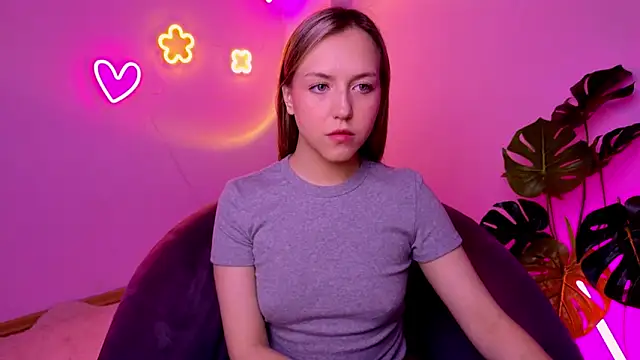 CindySparkl online show from May 3, 2026, 3:33 am