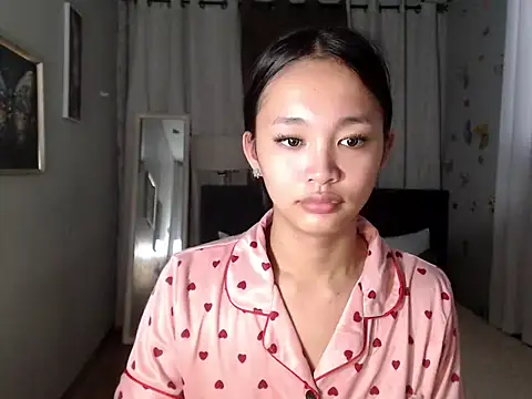 Snapshot of millany69 chatting on January 12, 2026, 2:29 am millany69 online show from January 12, 2026, 2:29 am