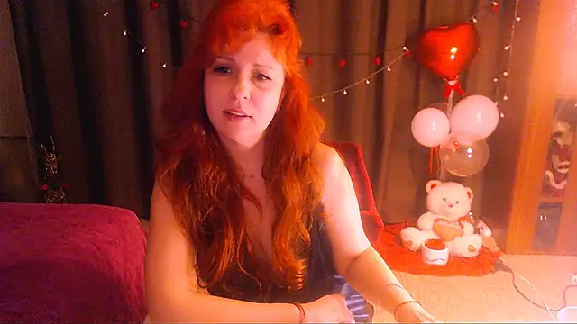 Snapshot of Crystal2207 chatting on March 11, 2026, 12:37 am Crystal2207 online show from March 11, 2026, 12:37 am